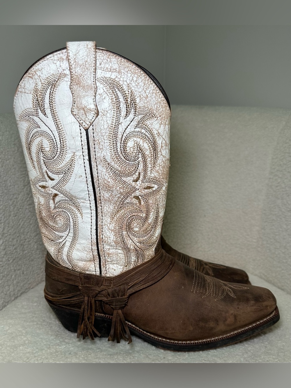 Laredo Cowboy Boots Brown White Distressed Leather Western Boho Cowgirl Fringe 8